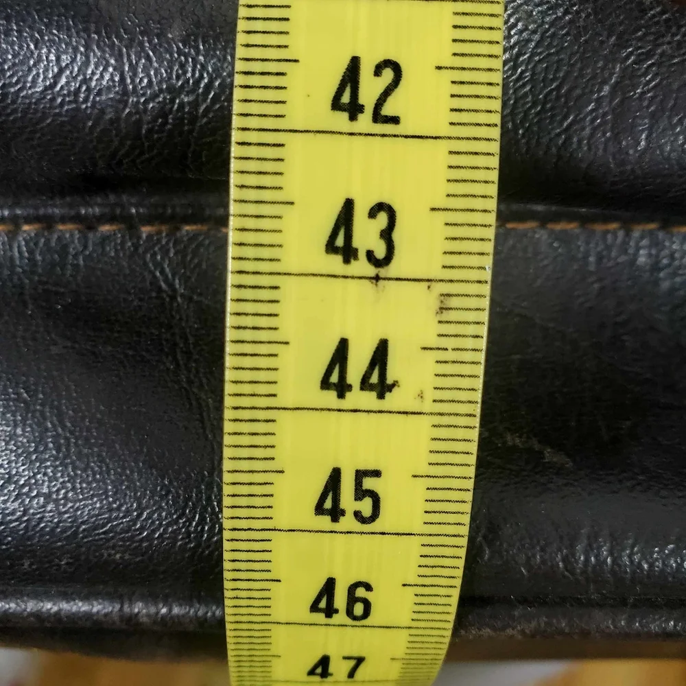 Vintage Leather Unisex Backpack - Picture 11 of 11